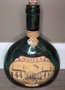 lot 4008 image: Mateus 1928 Grape Wine Bottle