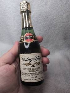 lot 4602 image: Avon 1979 Vintage Year Sweet Honesty Cologne 2 FL OZ Decanter