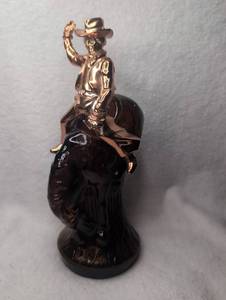 lot 4608 image: Cowboy on Horse Vintage Avon Bottle&nbsp