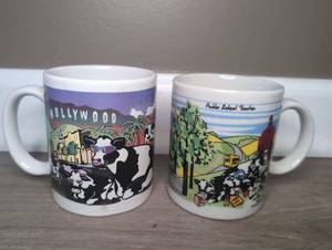lot 5003 image: Ceramic Cow Design Mugs - 2 ct