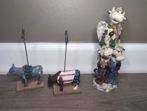 lot 5005 image: Cow Photo Holders  Statue 3-Piece Set
