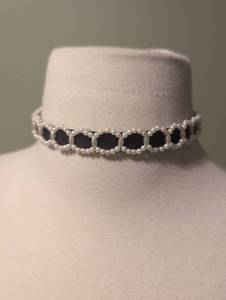 lot 6002 image: Vintage Faux Pearl and Black Ribbon Choker Necklace