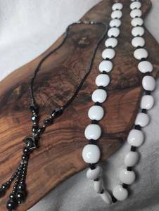 lot 6005 image: Beaded Necklace Lot White and Black Beads - 2 ct