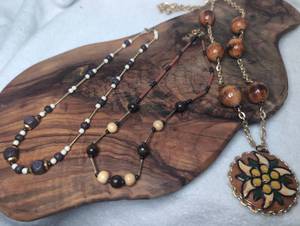 lot 6007 image: Beaded Necklaces with Pendant Lot - 3 pieces