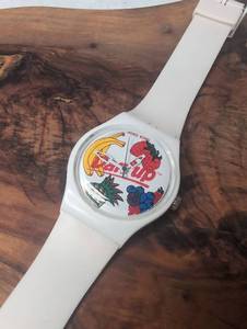 lot 6204 image: 7UP Hong Kong Promotional Watch White Band Fruit Dial