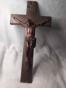lot 6802 image: Parsons 160 Crucifix Wall Cross