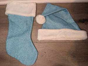 lot 7016 image: 2-Piece Christmas Stocking  Hat&nbsp