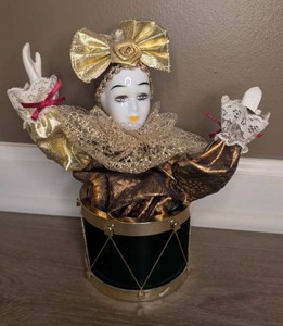 lot 2015 image: Decorative Clown Doll with Drum Base Music Box&nbsp