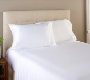 lot 1593 image: Home Reflections Bamboo Rayon Sheets with Extra Cases, Queen, White