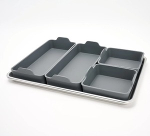 lot 1662 image: $49 Technique 17x12 Aluminum Sheet Pan with 4 Silicone Inserts