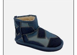 lot 1718 image: Size 7 Lamo Classic Faux Fur Mini Winter Boots Denim Patchwork