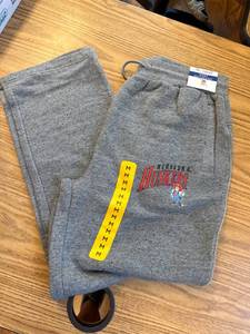 lot 1778 image: ADULT NCAA FLEECE PANT Size medium