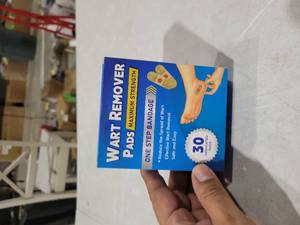 lot 20289 image: Wart Remover Pads 30 Pack