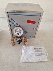 lot 19034 image: Bradley S19-2000EFX Thermostatic Mixing Valve w Cabinet