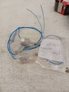 lot 19072 image: Thermistor Electronic Components w Blue Wiring