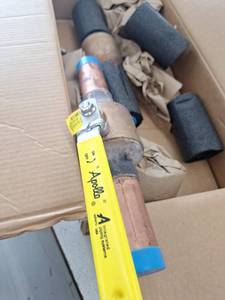 lot 19112 image: Apex Ball Valve, 4 Pack