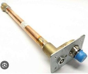 lot 19132 image: Zurn Z1321XL Automatic Draining Wall Hydrant 34x16
