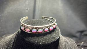 lot 14 image: Sterling Silver Bracelet with Pink Opal Cabochon Stones and Beaded Detail
