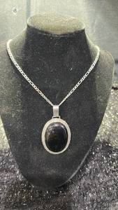 lot 16 image: Beautiful Large Sterling Silver Pendant Necklace Black Oval Stone