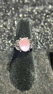 lot 39 image: Ring with Pink Oval Stone and Leaf Detail