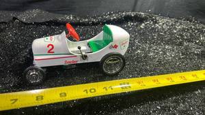 lot 57 image: Sinclair Die-Cast Model Car Bank