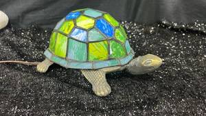 lot 115 image: Stained Glass Turtle Figurine Decorative Accent