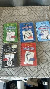 lot 17 image: Diary of a Wimpy Kid 5-Book Set by Jeff Kinney