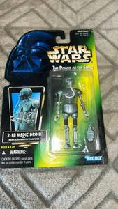 lot 36 image: Kenner Star Wars Power of the Force 2-1B Medic Droid with Medical Diagnostic Computer 1996