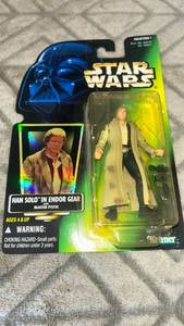 lot 45 image: Kenner Star Wars Han Solo in Endor Gear with Blaster Pistol Action Figure 1997