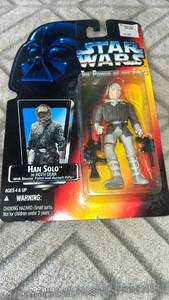 lot 49 image: Kenner Star Wars Power of the Force Han Solo in Hoth Gear Action Figure