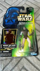 lot 51 image: Kenner Star Wars Power of the Force Weequay Skiff Guard Action Figure