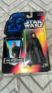 lot 55 image: Star Wars Power of the Force Luke Skywalker Jedi Knight Lightsaber Removable Cloak