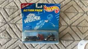 lot 96 image: Hot Wheels Track Attackers 33 Ford Convertible Die-cast Vehicle Set