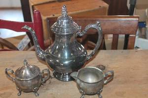 lot 3281 image: Vintage Silver TeaCoffee Set