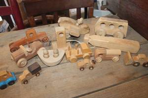 lot 3284 image: Vintage Wood Toy Vehicles and More