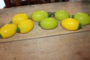 lot 3293 image: Glass Lemon & Limes