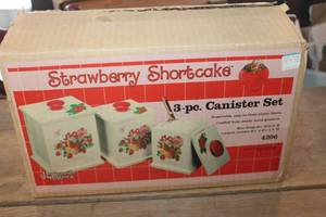 lot 3311 image: NIB Vintage Strawberry Shortcake Canister Set