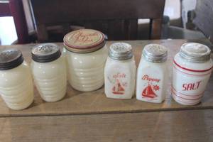 lot 3318 image: Antique McKee Sailboat Shakers & More