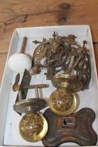 lot 3321 image: Antique Door Knobs and More