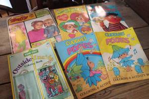 lot 3351 image: Vintage Whitman Buffy Paper Dolls & More
