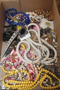 lot 3385 image: Flat of Misc. Jewelry and More