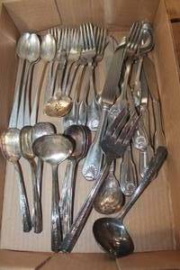 lot 3395 image: Vintage Misc. Silverware