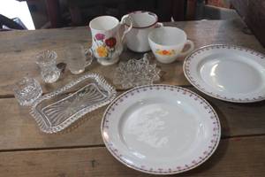 lot 3404 image: Vintage Glass Toothpick Holder, Coffee Cups and More