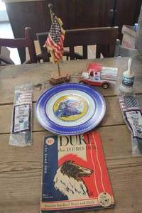 lot 3422 image: Vintage Dcor Plate, NIP Flags & More