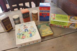 lot 3423 image: Antique Boxes most empty