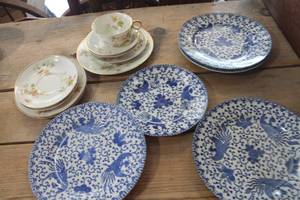 lot 3439 image: Vintage Dishes some chips