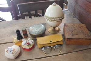 lot 3449 image: Vintage Trinket Boxes, Glasses and More