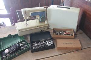 lot 3453 image: Vintage Childs Singer Sewing Machine untested & More
