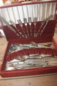 lot 3460 image: Vintage Silverware in Storage Box