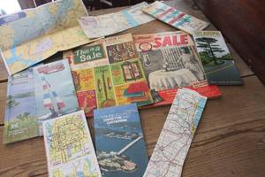 lot 3464 image: Vintage Road Maps and Catalogs